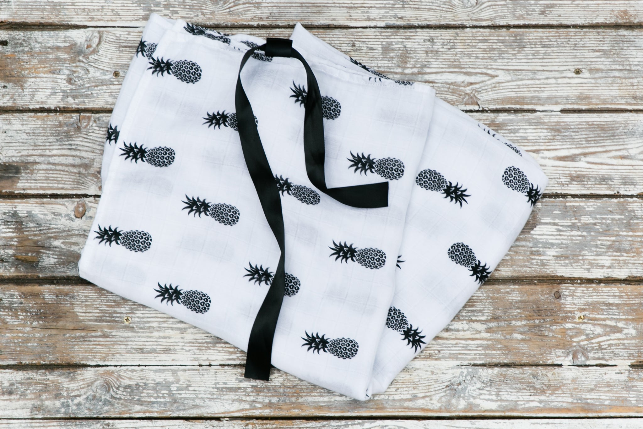 Monochrome Package
