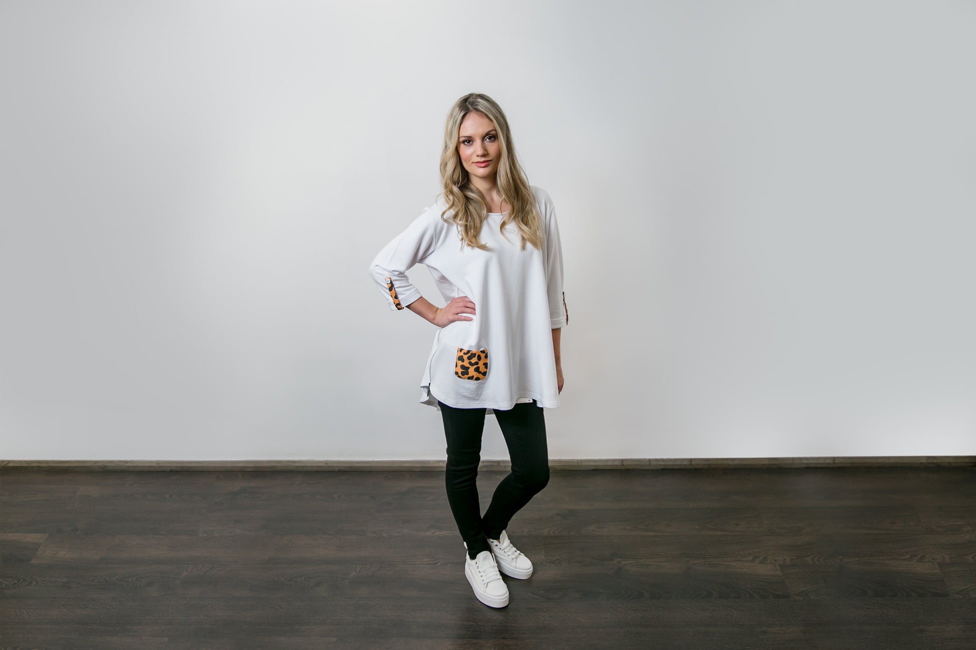 Mia Top – White & Leopard Print